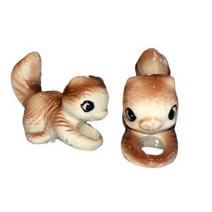 VINTAGE Tiny 1" Squirrel Salt & Pepper Shakers 1950s Ceramic Japan Set kitsch